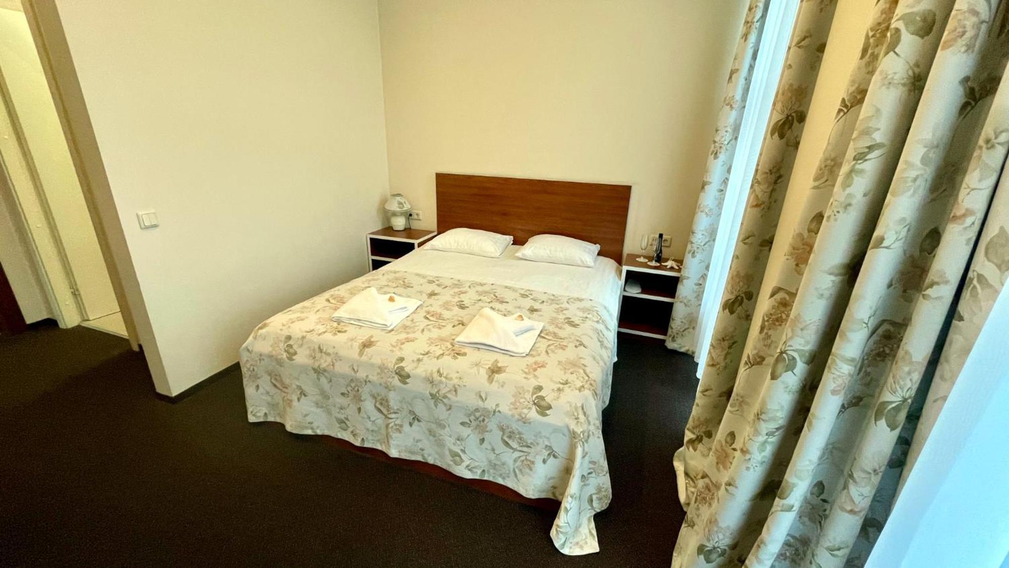 Riga Unimars Hotel Eksteriør billede