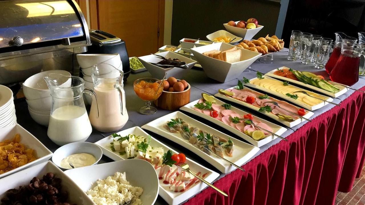 Riga Unimars Hotel Eksteriør billede